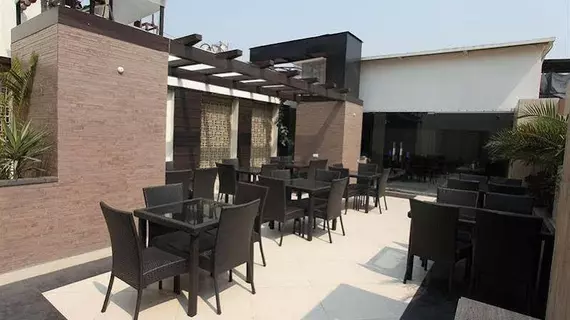 Hotel Chanchal Deluxe | Batı Delhi - Ulusal Eyalet Başkenti Delhi - Delhi (ve civarı) - Yeni Delhi - Paharganj