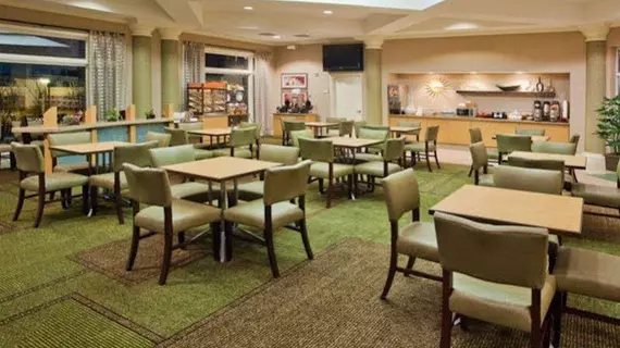 La Quinta Inn & Suites Greenville Haywood | Güney Karolayna - Greenville - Spartanburg (ve civarı) - Greenville