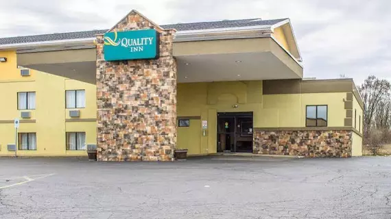 Quality Inn Hall of Fame | Ohio - Summit İlçesi - Akron (ve civarı) - Canton