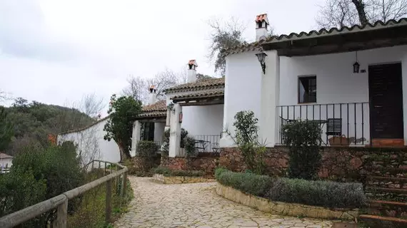 Hotel Apartamento Rural Finca Valbono | Andalucia - Huelva (vilayet) - Sierra de Aracena - Aracena