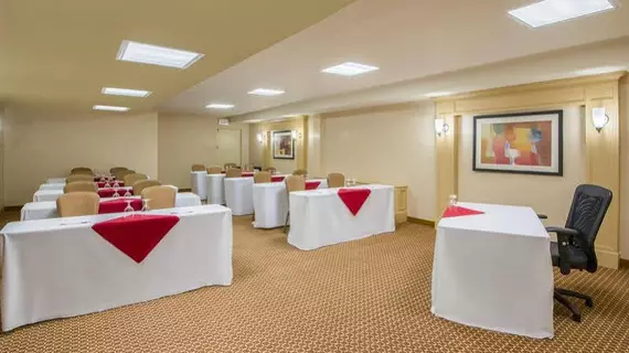 Crowne Plaza Hamilton | Ontario - Niagara Regional Belediyesi - Hamilton (ve civarı) - Hamilton