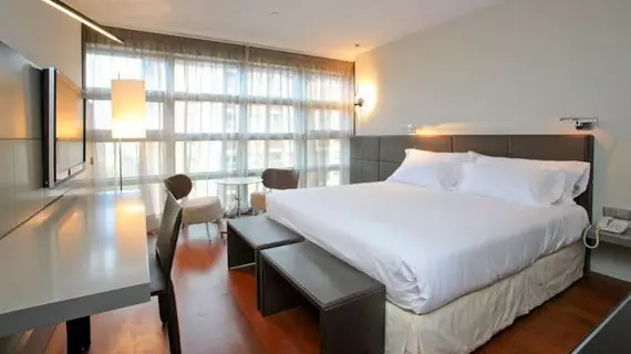 Hotel Reina Petronila | Aragon - Zaragoza (vilayet) - Zaragoza - Romareda