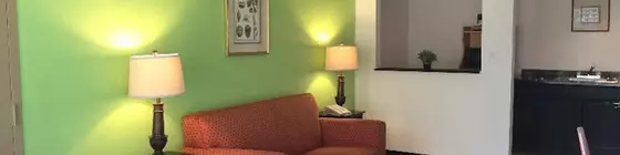 ROOMBA INN & SUITES | Florida