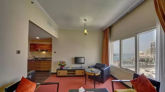 Rayan Hotel Corniche | Şarika - Sharjah