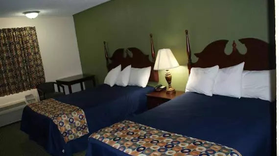 Americas Best Value Inn Fort Jackson | Güney Karolayna - Columbia (ve civarı) - Columbia