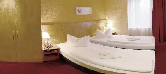 Hotel Adler Leipzig | Saxony (Saksonya) - Leipzig - Baalsdorf - Ost