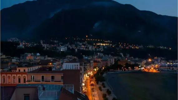 Hotel Stabia | Campania - Salerno (il) - Mount Vesuvius - Pompei (bölge) - Castellammare di Stabia