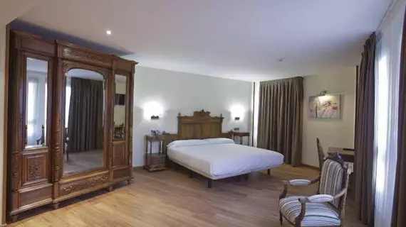 Hotel Zalle Don Fernando | Asturias - Oviedo (ve civarı) - Siero