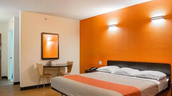 Motel 6 New Orleans - Near Downtown | Louisiana - New Orleans (ve civarı) - New Orleans