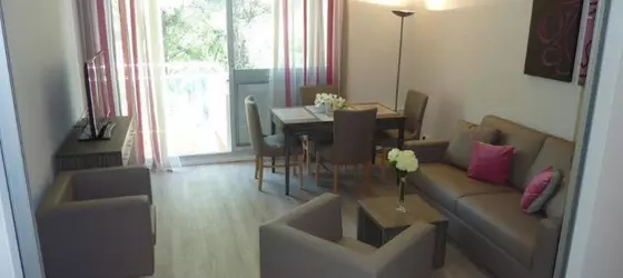 Residence iere Les Agapanthes | Provence - Alpes - Cote d'Azur - Var - Cannes (ve civarı) - Cannes