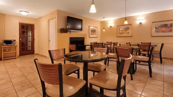 Best Western Braddock Inn | Maryland - Cumberland (ve civarı) - LaVale