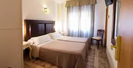 Hotel Boutique Reina Mora | Andalucia - Granada (il) - Granada - Granada City Center