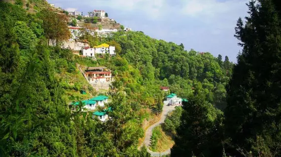 Country Inn | Uttarkand - Dehra Dun Bölgesi - Dehradun - Mussoorie