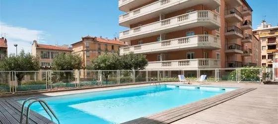 Adagio Access Nice Magnan | Provence - Alpes - Cote d'Azur - Nice (ve civarı) - Les Baumettes