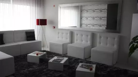 Dom Joao Hotel | Centro - Santarem Bölgesi - Entroncamento