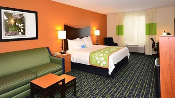 Fairfield Inn & Suites Jefferson City | Missouri - Columbia (ve civarı) - Jefferson City