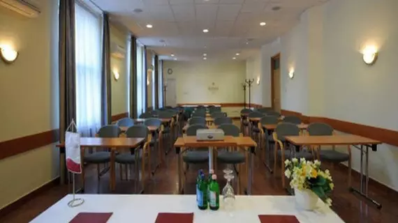 Hunguest Hotel Platanus | Pest County - Budapeşte (ve civarı) - Budapeşte Kent Merkezi - Jozsefvaros