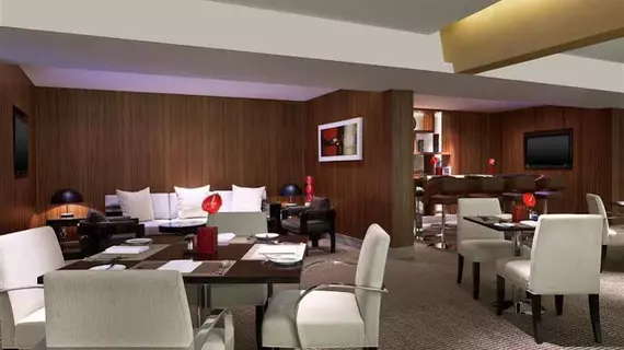 Sheraton Bangalore Hotel at Brigade Gateway | Karnataka - Bengaluru (ve civarı) - Bengaluru - Rajajinagar