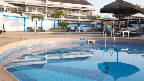 Elmina Beach Resort | Elmina