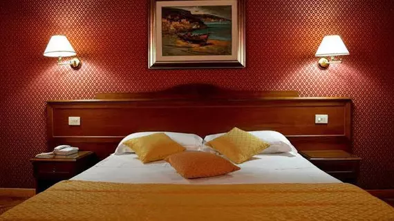 Hotel Montecarlo | Lazio - Roma (ve civarı) - Roma Kent Merkezi - Rione XVIII Castro Pretorio