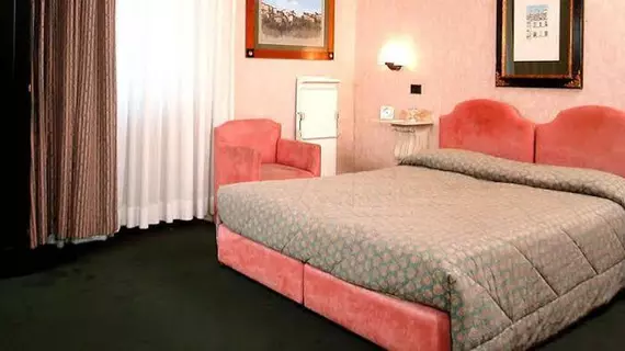 Hotel Valle | Lazio - Roma (ve civarı) - Roma Kent Merkezi - Monti