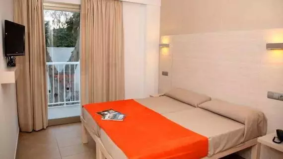 Hotel Puchet | Balearic Adaları - İbiza Adası - Sant Antoni de Portmany