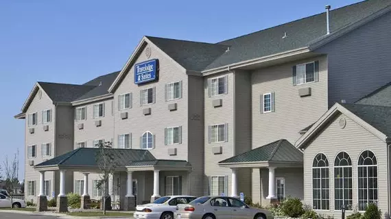 Travelodge & Suites Fargo Moorhead | Minnesota - Moorhead