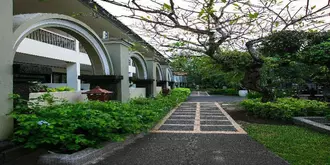 Legian Paradiso Hotel