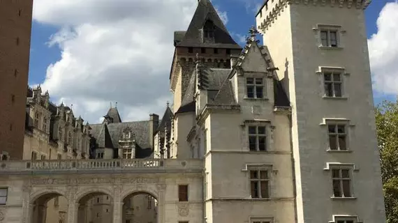 Brit Hôtel Bosquet | Nouvelle-Aquitaine - Pyrenees-Atlantiques - Pau - Centre Ville