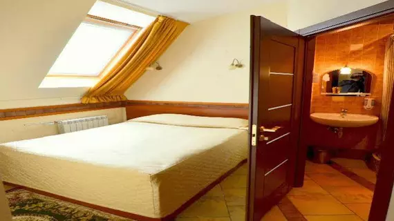 Hotel Vera | Leningrad Bölgesi - St. Petersburg (ve civarı) - St. Petersburg - Tsentralny