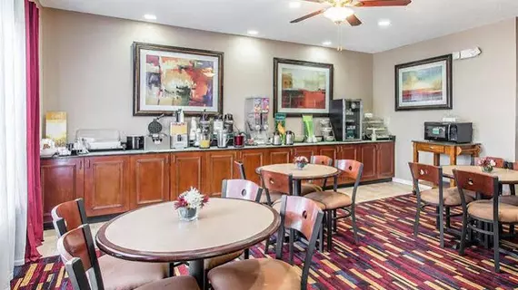 Quality Inn & Suites | Alabama - Jackson (ve civarı) - Thomasville