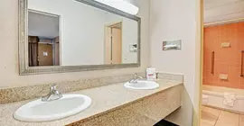 Ramada Overland Park | Kansas - Kansas City (ve civarı) - Mission