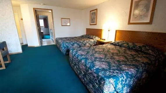 Cedarwood Inn | Oregon - Medford (ve civarı) - Ashland