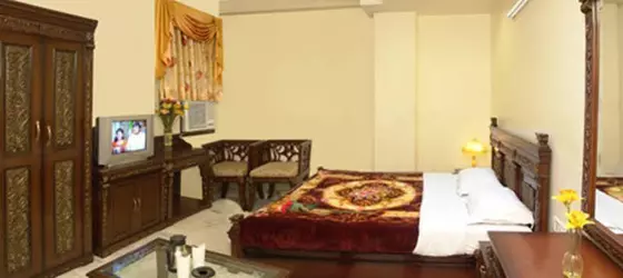 Hotel Golden Deluxe | Batı Delhi - Ulusal Eyalet Başkenti Delhi - Delhi (ve civarı) - Yeni Delhi - Karol Bagh