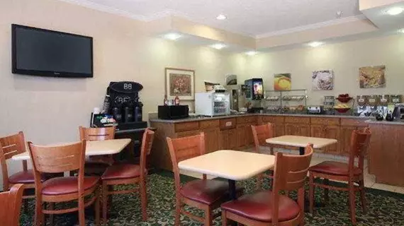 Quality Inn & Suites Kokomo | Indiana - Kokomo (ve civarı) - Kokomo