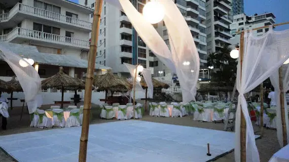 Maralisa Hotel And Beach Club | Guerrero - Akapulko (ve civarı) - Akapulko - Acapulco Tradicional - Costera Acapulco