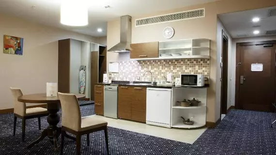 Staybridge Suites Baku | Bakü (ve civarı) - Baku