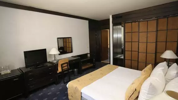 Hotel Holiday | Sarajevo Canton - Sarajevo