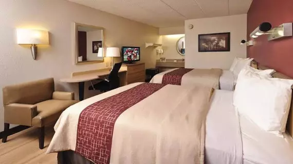 Red Roof Inn Greenville | Güney Karolayna - Greenville - Spartanburg (ve civarı) - Greenville