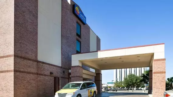 Comfort Inn & Suites San Antonio Airport | Teksas - San Antonio (ve civarı) - San Antonio - Kuzey San Antonio - SAT Havalimanı