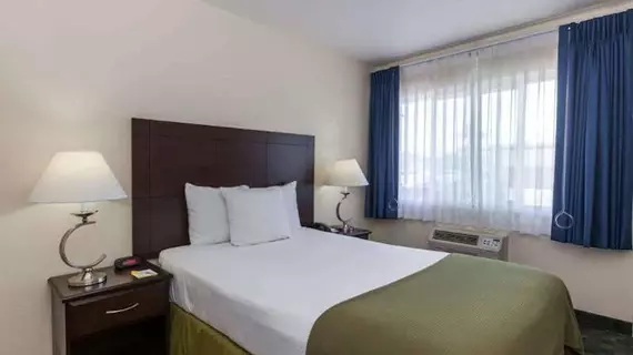 Days Inn Santa Maria | Kaliforniya - San Luis Obispo (ve civarı) - Santa Maria