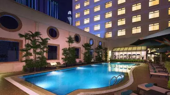 Sheraton Saigon Hotel & Towers | Binh Duong (vilayet) - Ho Şi Min Şehri (ve civarı) - Ho Chi Minh City - Quận 1 - Japon Mahallesi