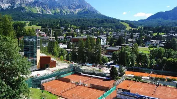 Barisetti Sport Hotel | Veneto - Belluno (vilayet) - Cortina d'Ampezzo