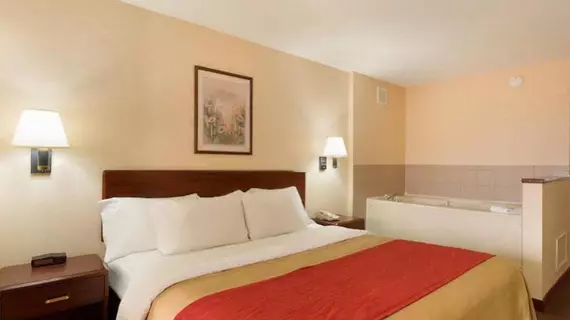 Baymont Inn and Suites Gallatin | Tennessee - Nashville-Davidson - Nashville (ve civarı) - Gallatin