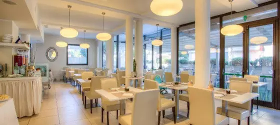 Ferretti Beach Hotel | Emilia-Romagna - Rimini - Marina Centro