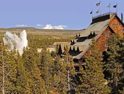 Old Faithful Inn | Wyoming - Yellowstone Ulusal Parkı