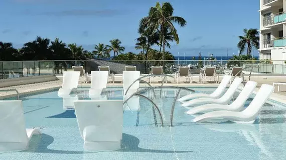 Ilikai and Luxury Suites | Hawaii - Honolulu - Waikiki