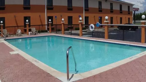 Rodeway Inn Wesley Chapel | Florida - Tampa (ve civarı) - Wesley Chapel