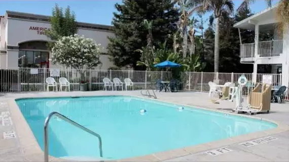 Motel 6 San Luis Obispo North | Kaliforniya - San Luis Obispo (ve civarı) - San Luis Obispo