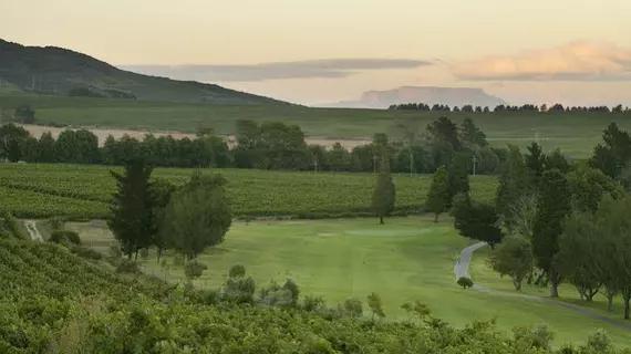 Devonvale Golf and Wine Estate | Western Cape (il) - West Coast DC - Drakenstein - Cape Town (ve civarı) - Stellenbosch